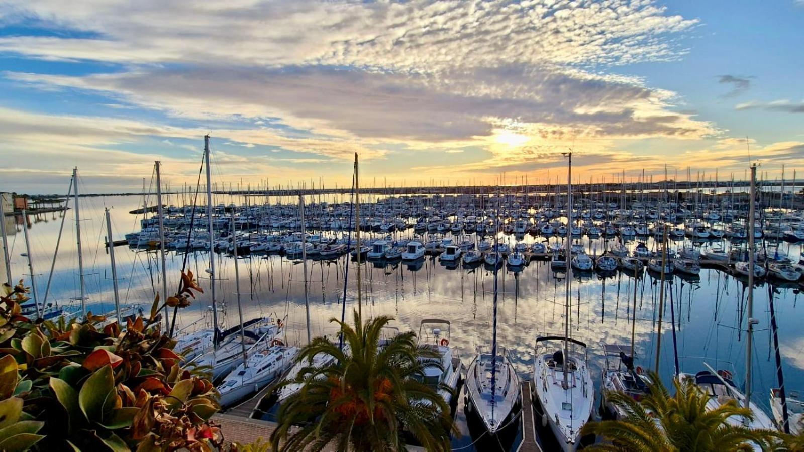 - L'Horizon Bleu - Cocon Romantique Avec Vue Mer Panoramique Gruissan Extérieur photo